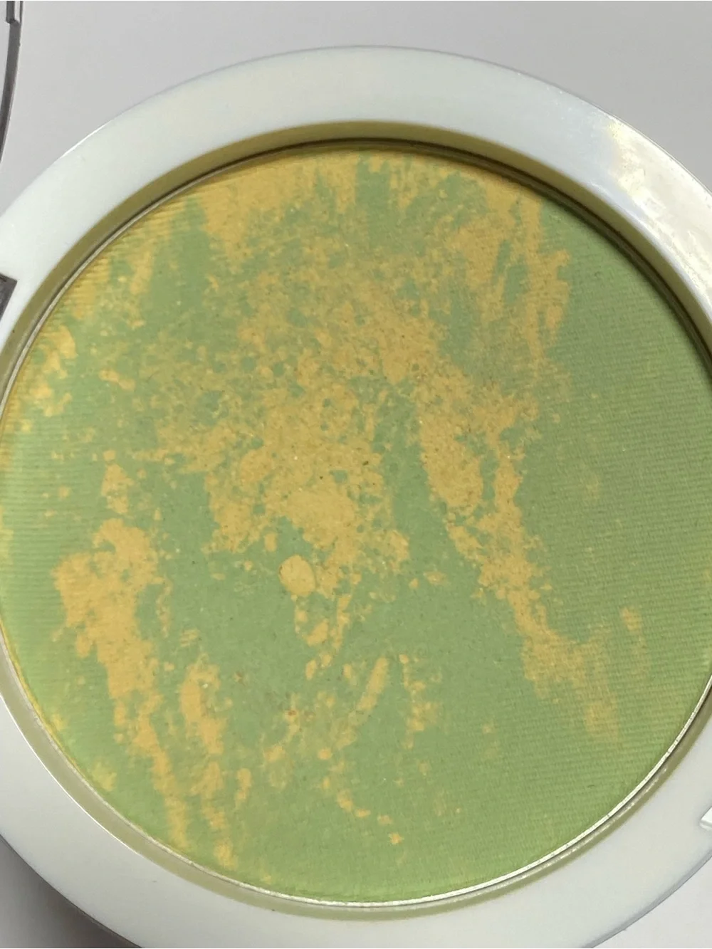 Neutrogena Color Correcting Compact Clear Coverage